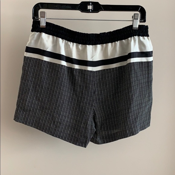 Vince silk shorts - Picture 2 of 4